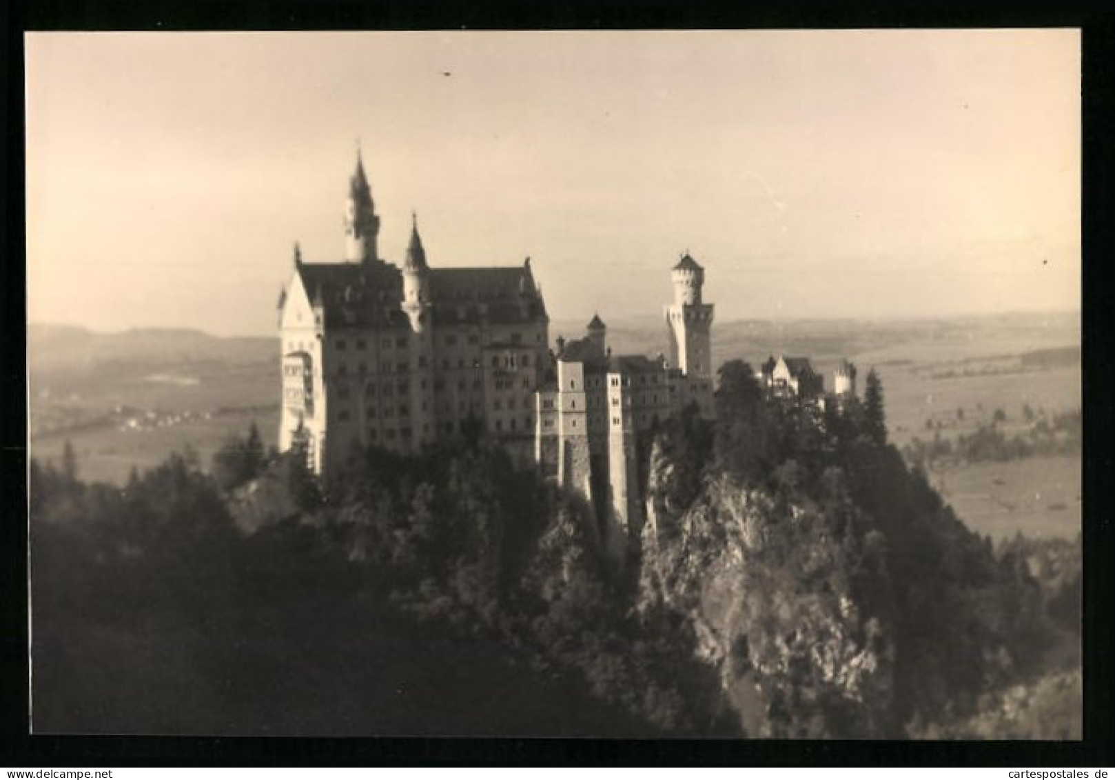 Fotografie Unbekannter Fotograf, Ansicht Hohenschwangau, Schloss Hohenschwanstein Von König Ludwig II. Von Bayern  - Berühmtheiten