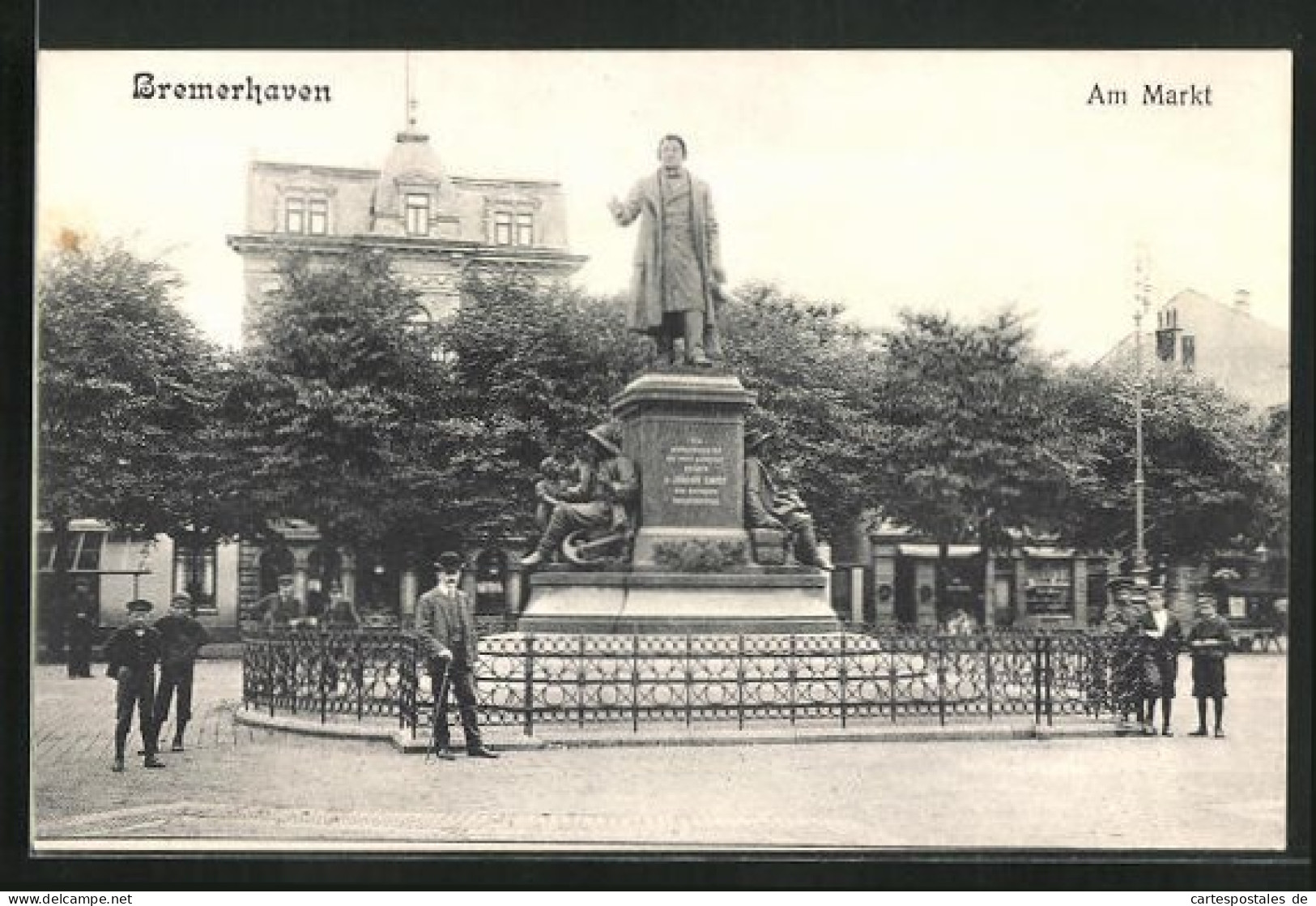AK Bremerhaven, Johann-Smidt-Denkmal Am Markt  - Bremerhaven