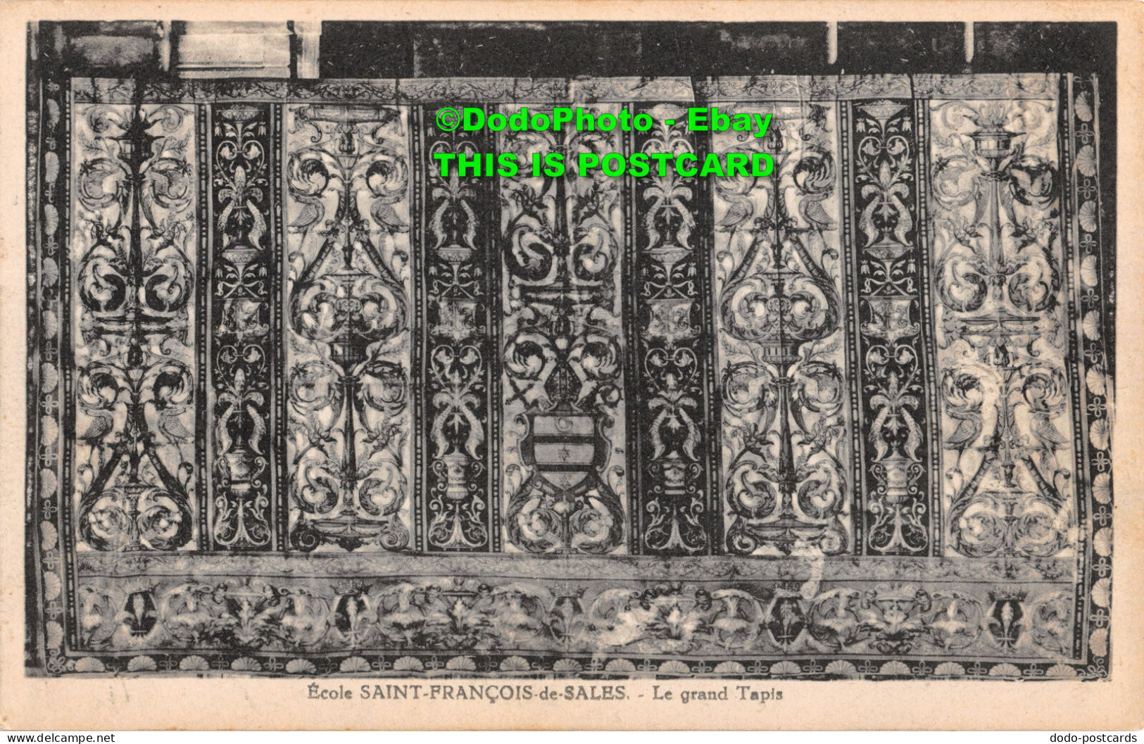 R398516 Ecole Saint Francois De Sales. Le Grand Tapis. Postcard - World