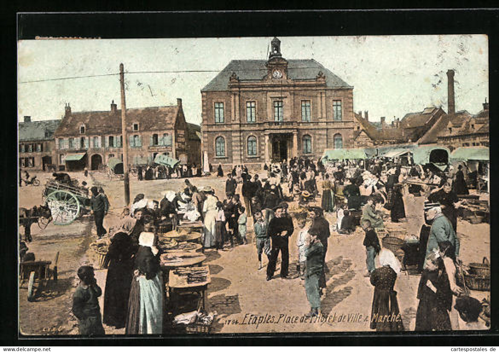 CPA Etaples, Place De L`Hotel De Ville  - Etaples