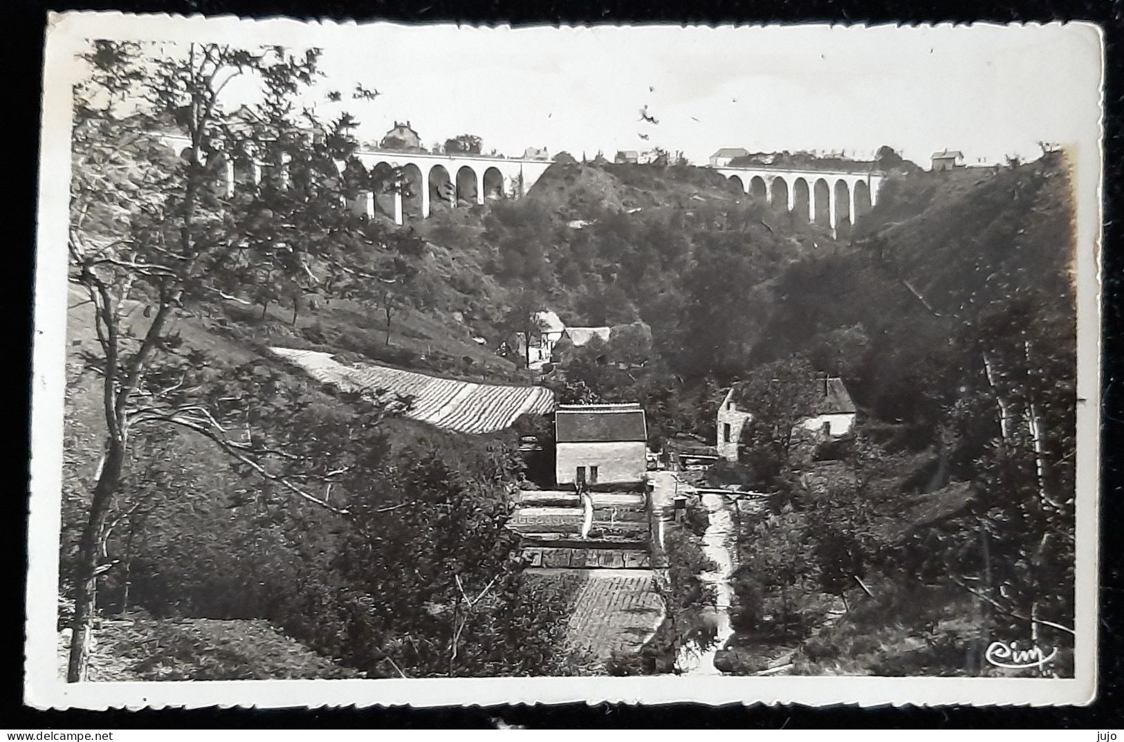 03 - NERIS Les BAINS - La Vallée Des Moulins Et Les Viaducs - Neris Les Bains