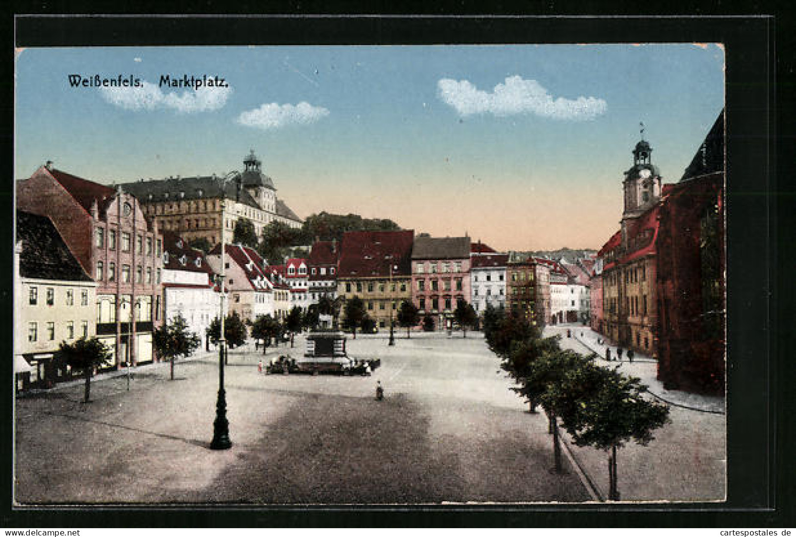 AK Weissenfels, Denkmal Auf Dem Marktplatz  - Weissenfels