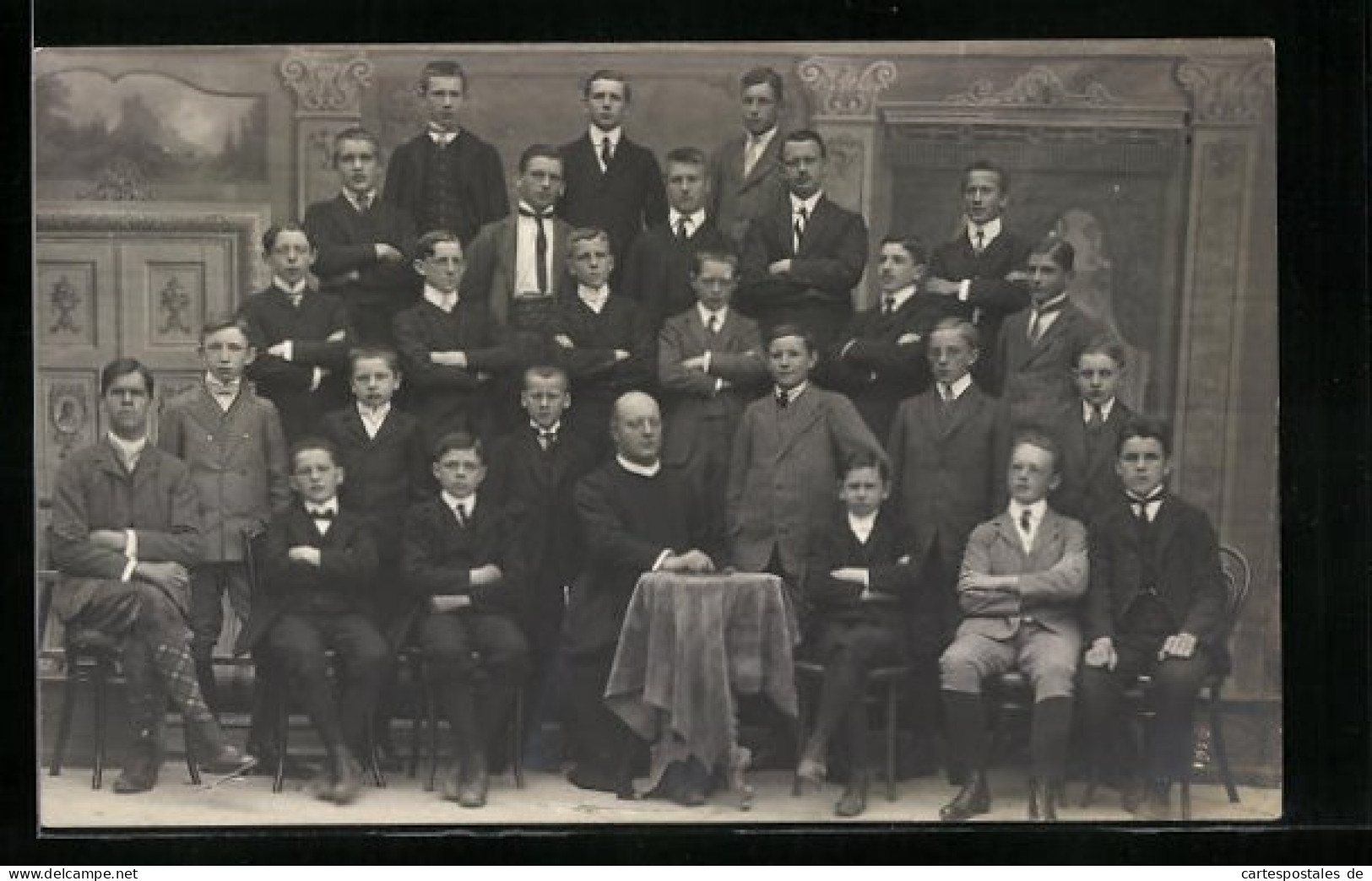 Foto-AK Kremsmünster, Klasse 4b Der Klosterschule 1909 /10 Mit Lehrer  - Autres & Non Classés