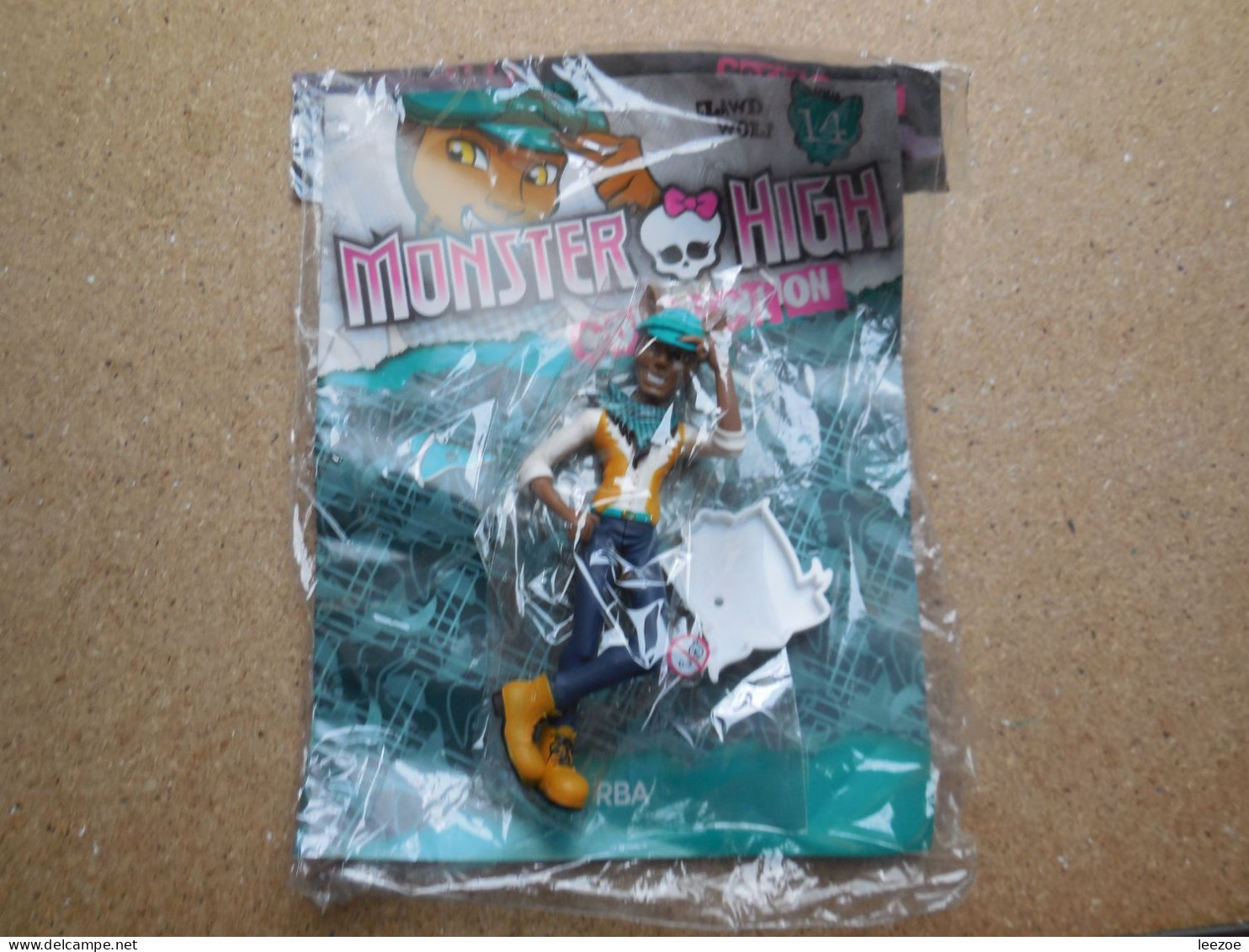 MONSTER HIGH, beau lot de figurines Monster High, voir toutes les photos................ref N30/P.A