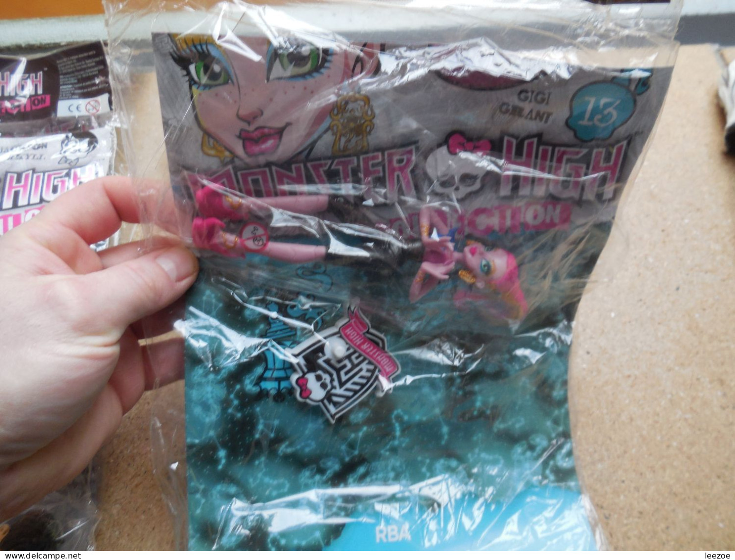 MONSTER HIGH, beau lot de figurines Monster High, voir toutes les photos................ref N30/P.A