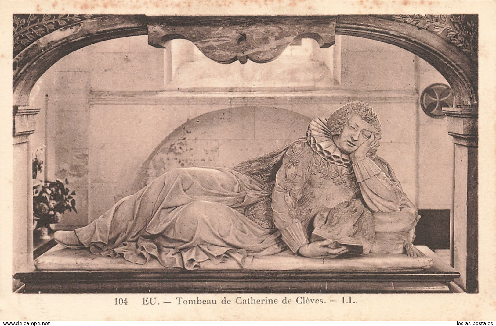 76 EU TOMBEAU DE CATHERINE DE CLEVES - Eu