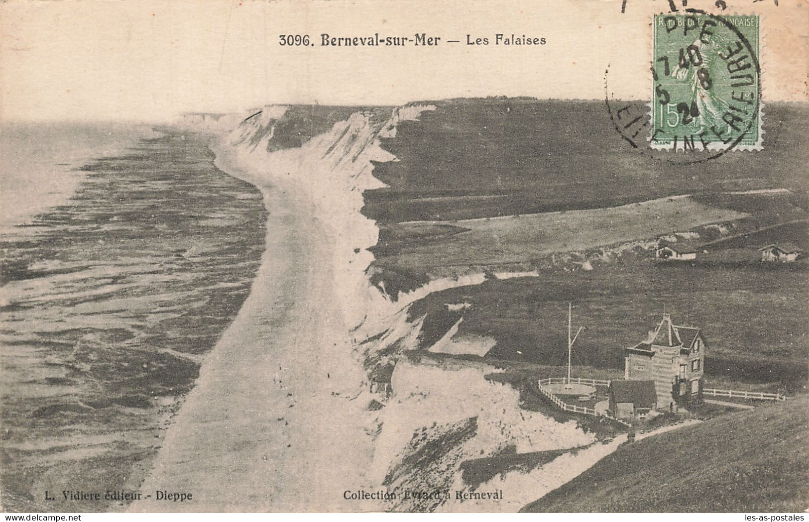 76 BERNEVAL SUR MER LES FALAISES - Berneval