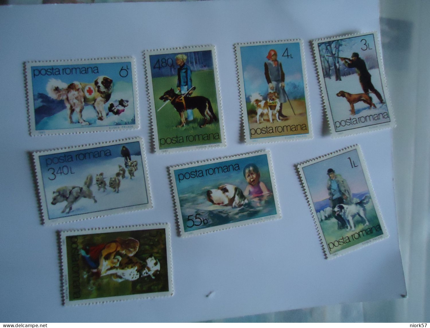 ROMANIA MNH    STAMPS  8 ANIMALS  DOGS DOG 1982 - Cani