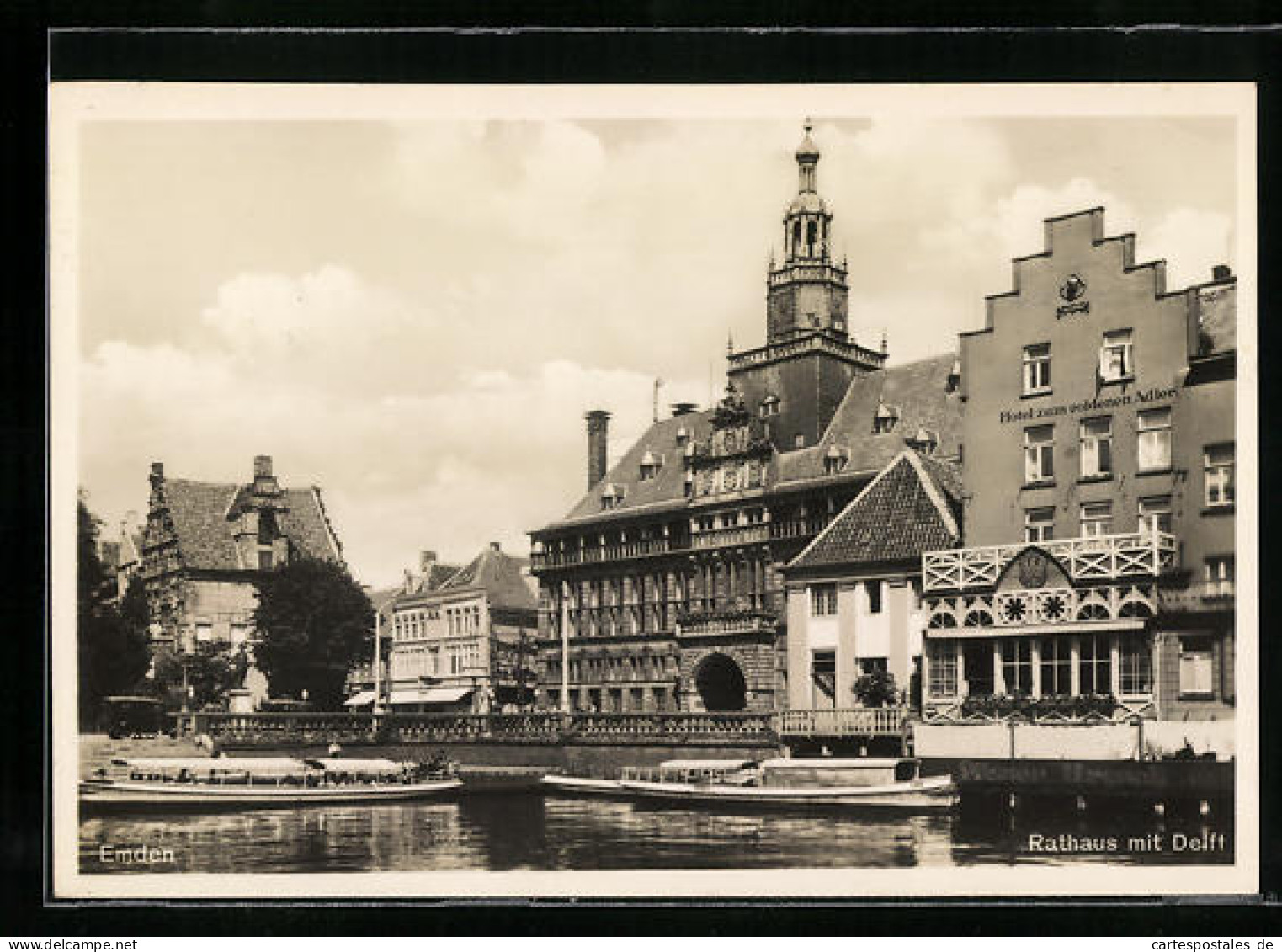 AK Emden, Rathaus Mit Delft, Hotel Zum Goldenen Adler  - Emden