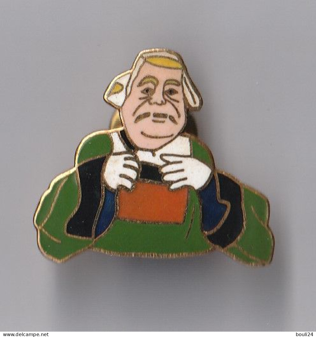 PIN'S THEME PERSONNAGE POLITIQUE  JEAN MARIE LE PEN  DU BEBETE SHOW - Personaggi Celebri