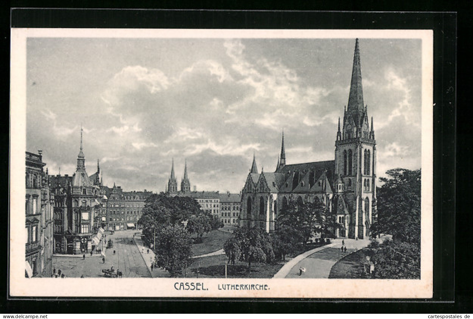 AK Kassel, Platz Vor Der Lutherkirche  - Kassel