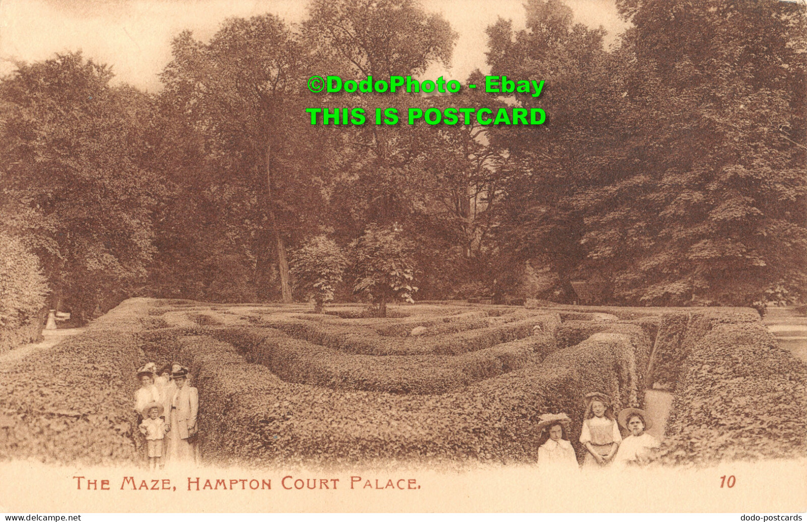 R400685 Hampton Court Palace. The Maze. Morland Studio. The Morland Series - Mondo