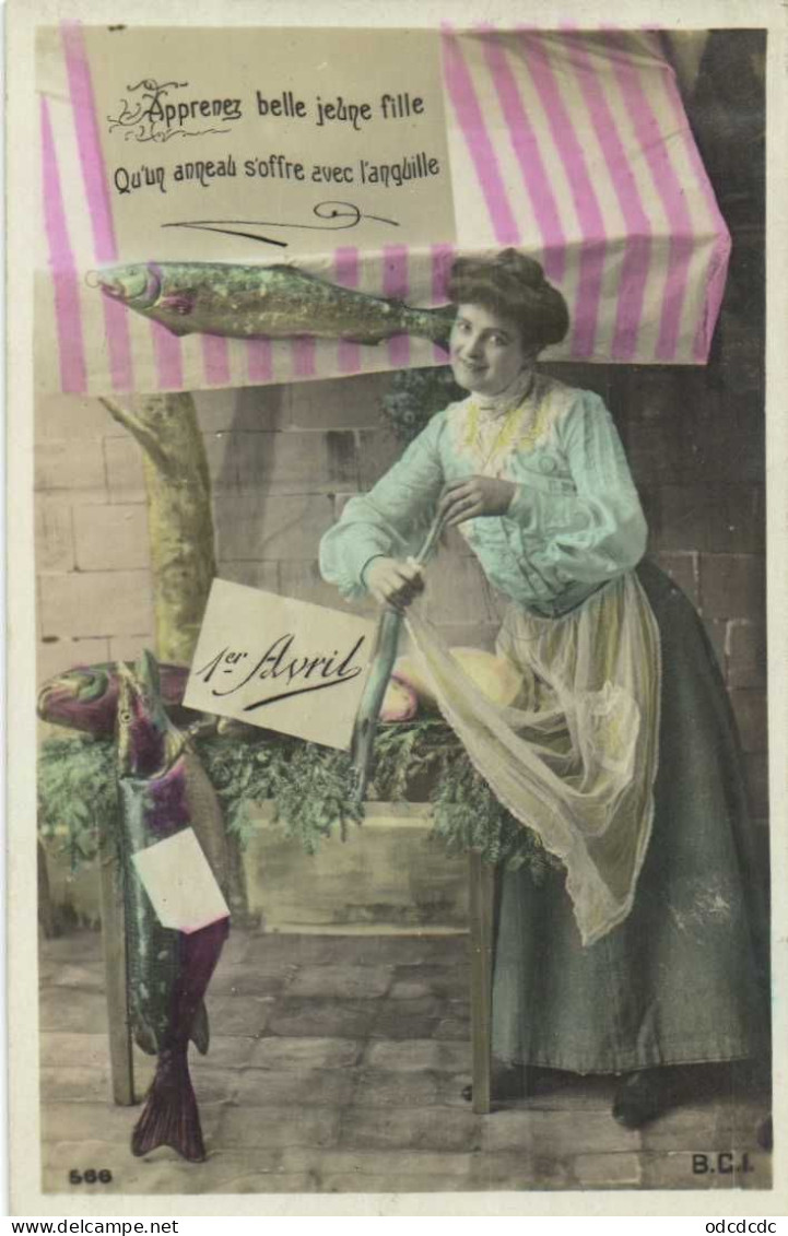 DESTOCKAGE Avant fermeture  Boutique BON LOT 100 CPA FANTAISIE  JEUNES FEMMES     (toutes scannées )