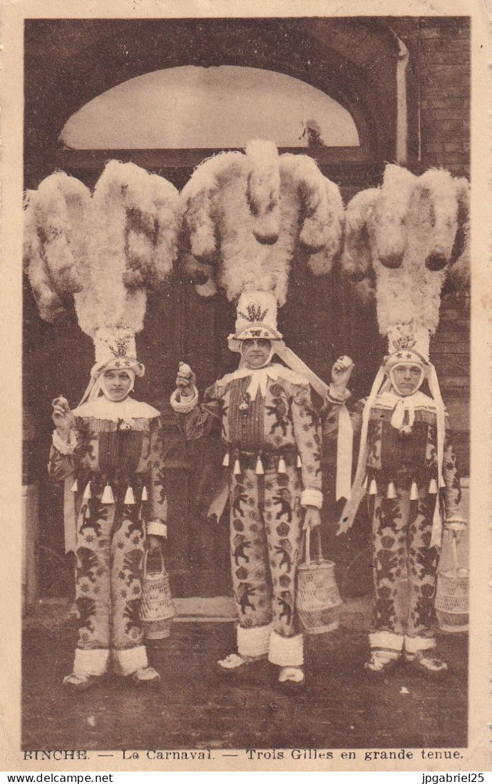 Binche Le Carnaval Trois Gilles En Grande Tenue - Binche