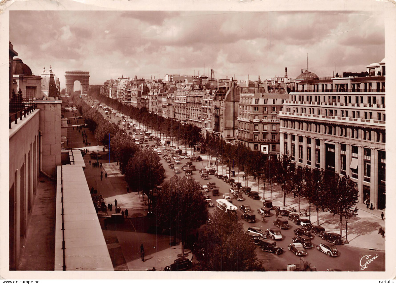 75-PARIS LES CHAMPS ELYSEES-N°4152-B/0199 - Champs-Elysées