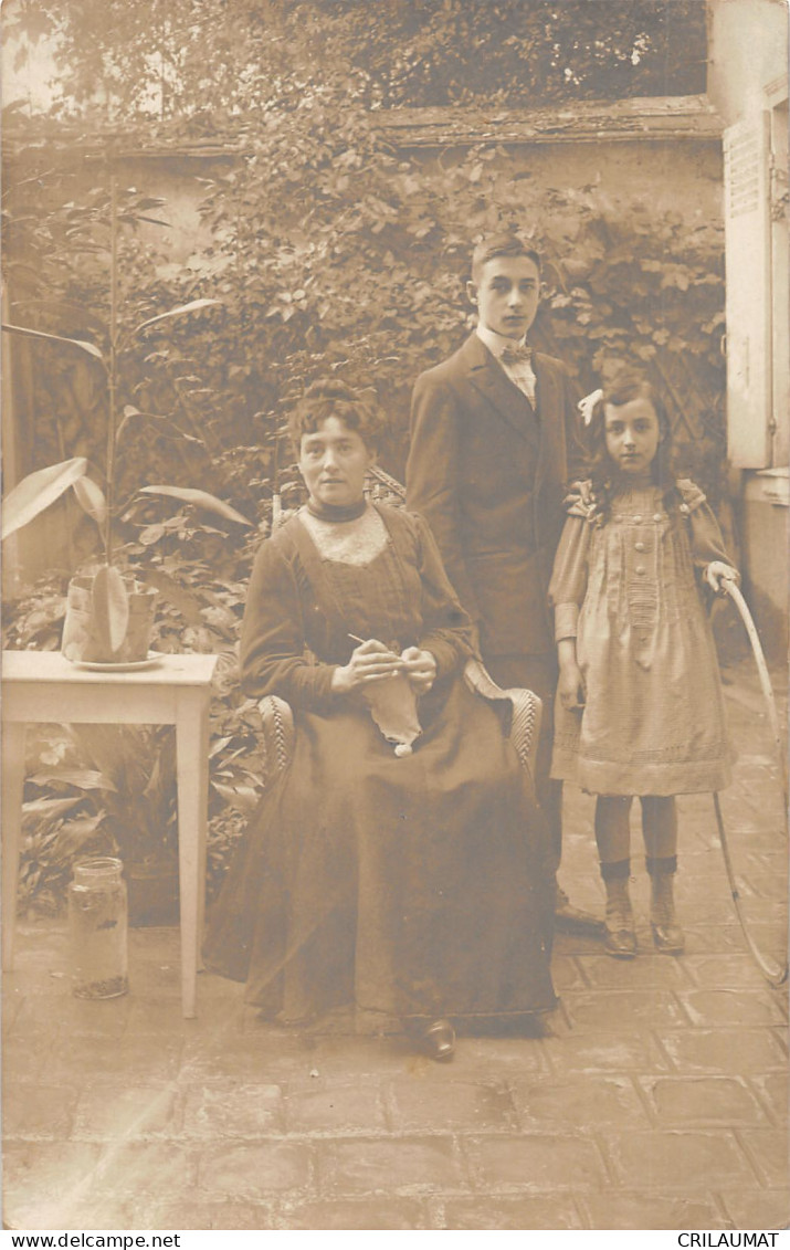 ID-NOGENT -CARTE PHOTO FAMILLE-N 6015-C/0077 - To Identify