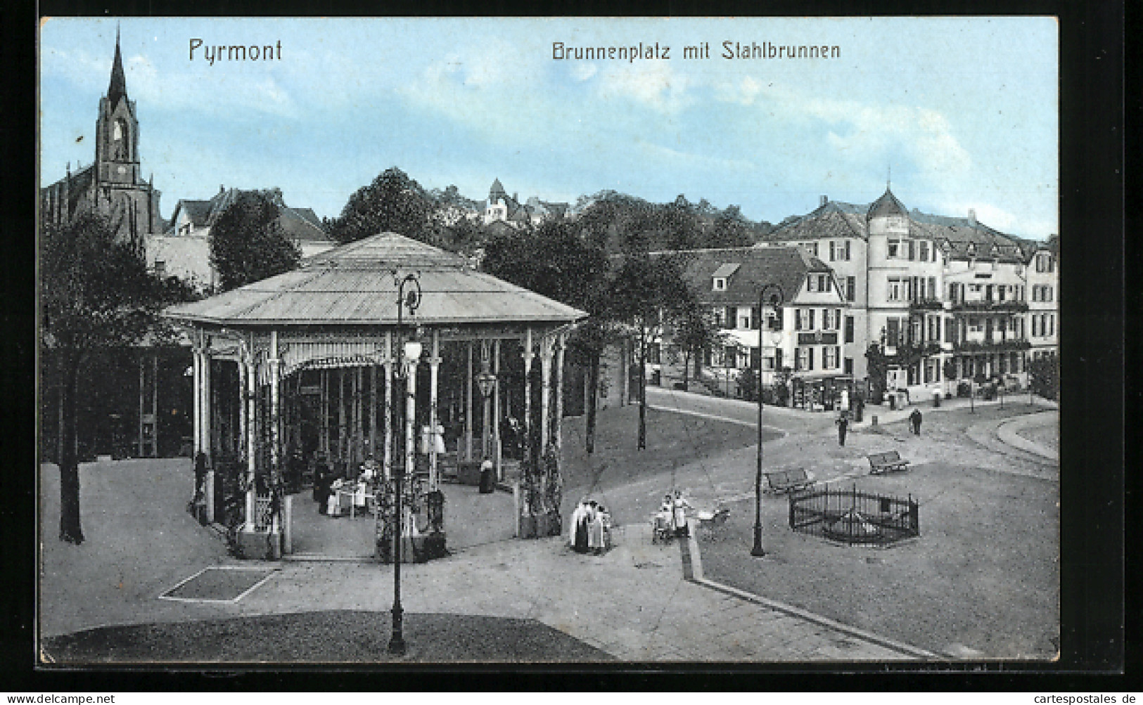 AK Pyrmont, Brunnenplatz Mit Stahlbrunnen  - Bad Pyrmont