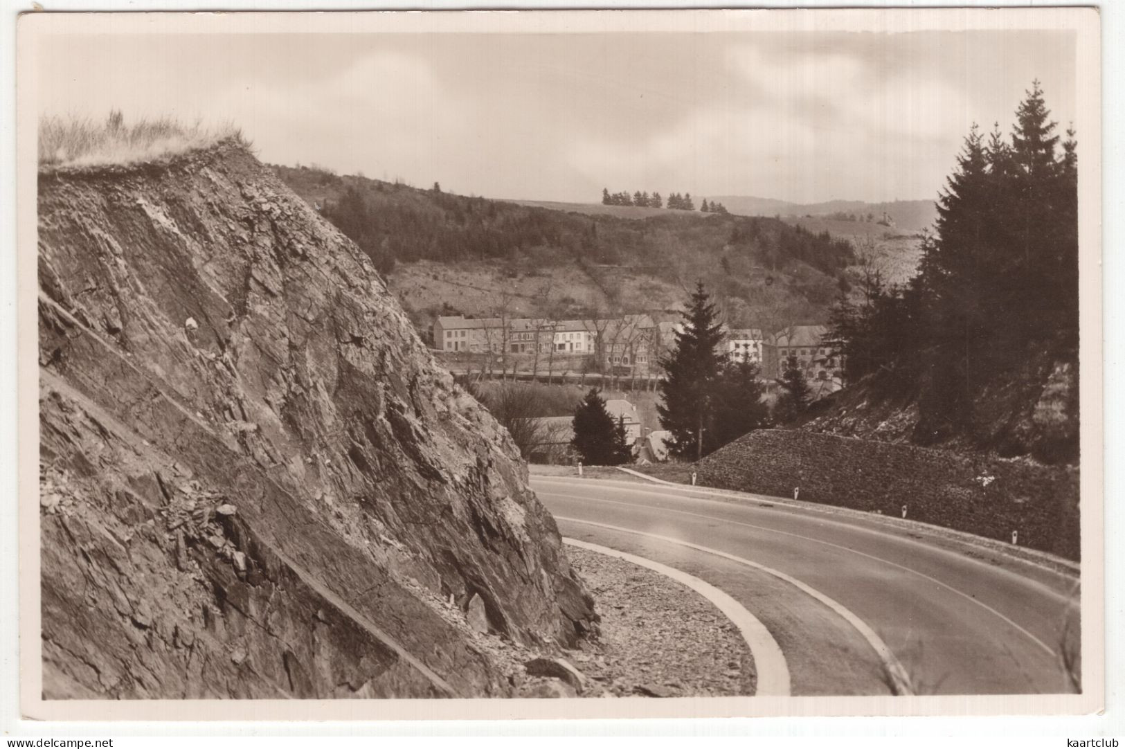 Houffalize. Tournant De La Route De Liège. - (Belgique/België) - Houffalize