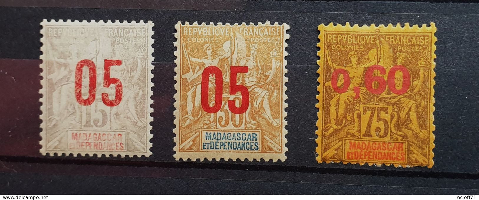 04 - 24 -  Madagascar N° 111 - 113 - 122  * - MH - - Unused Stamps