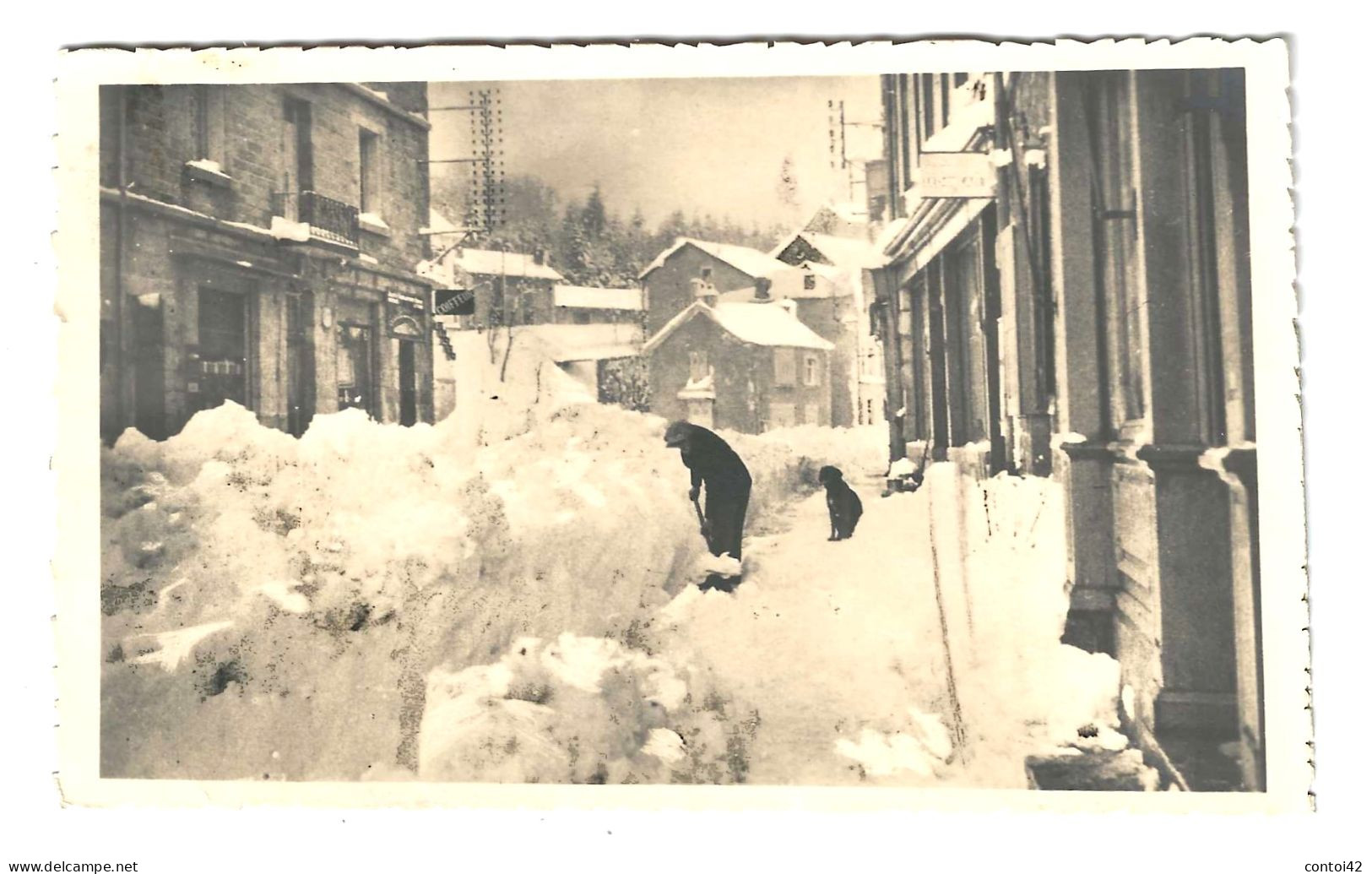 43 LE CHAMBON SUR LIGNON RUE CONGERES NEIGE HIVER  ANIMATION HAUTE LOIRE - Le Chambon-sur-Lignon