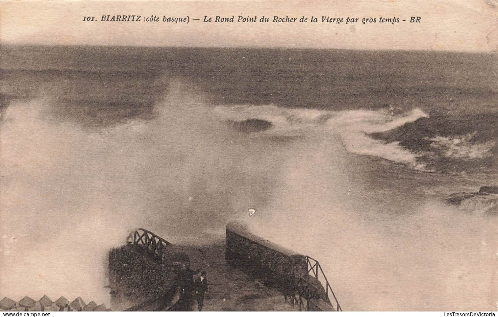 FRANCE - Biarritz - Le Rond Point Du Rocher De La Vierge Par Gros Temps - BR - Carte Postale Ancienne - Biarritz