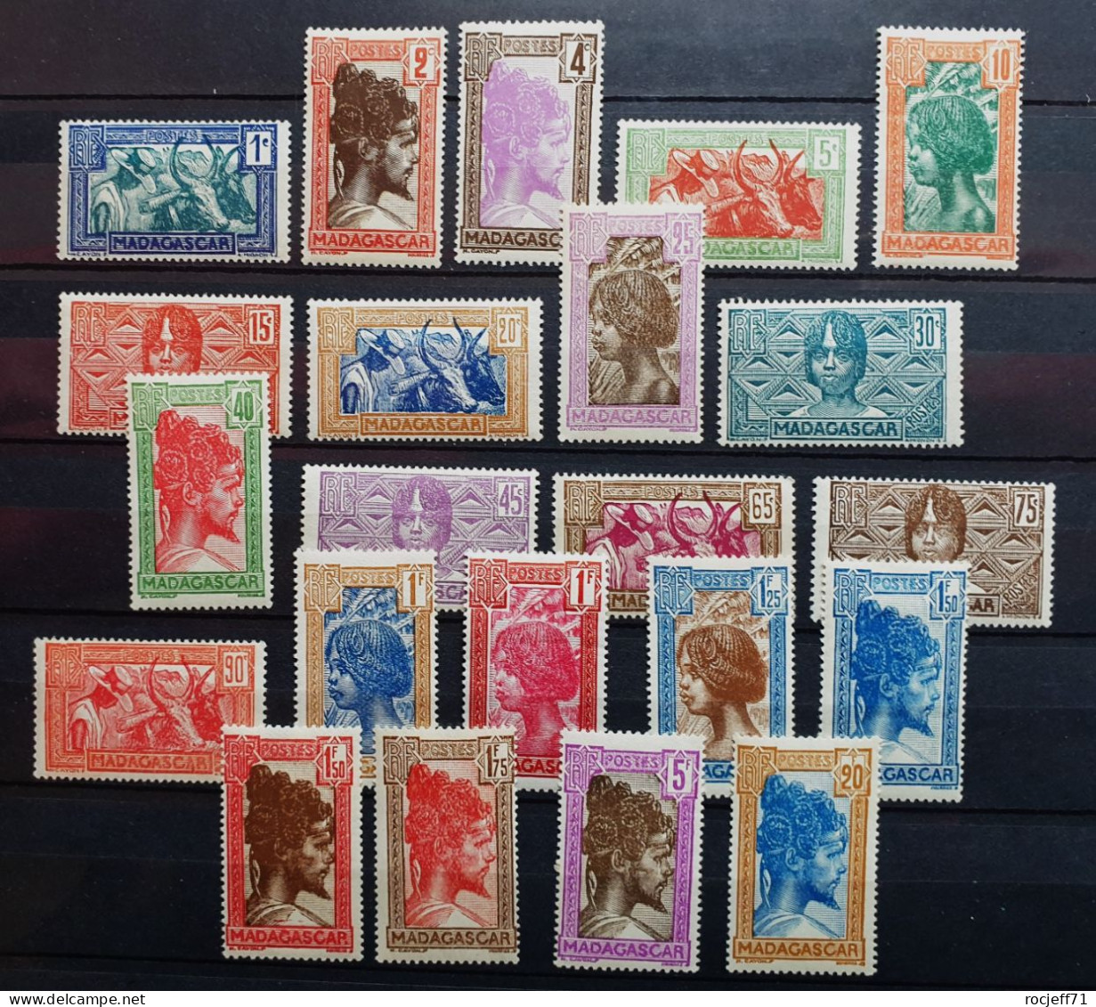 04 - 24 -  Madagascar N°161A à 178 * - MH - Série Complète //  176A Oblitéré - Unused Stamps