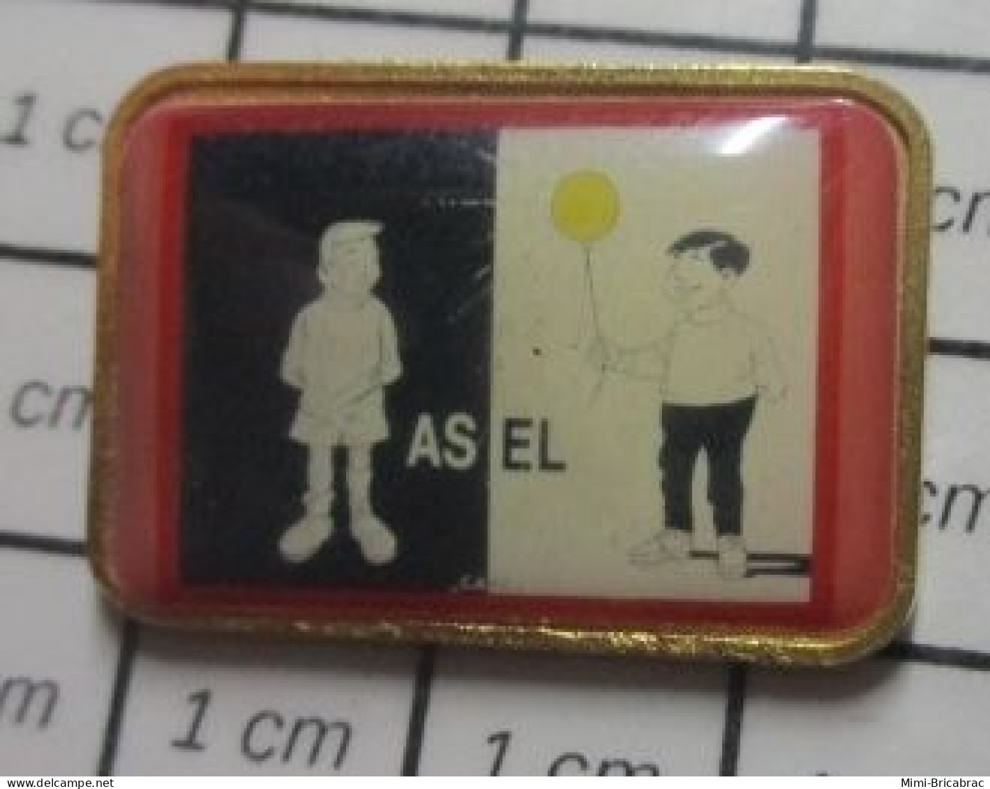 413b Pin's Pins / Beau Et Rare : SPORTS / ASSOCIATION SPORTIVE ASEL 2 ENFANTS 1 BALLON DE BAUDRUCHE - Autres & Non Classés