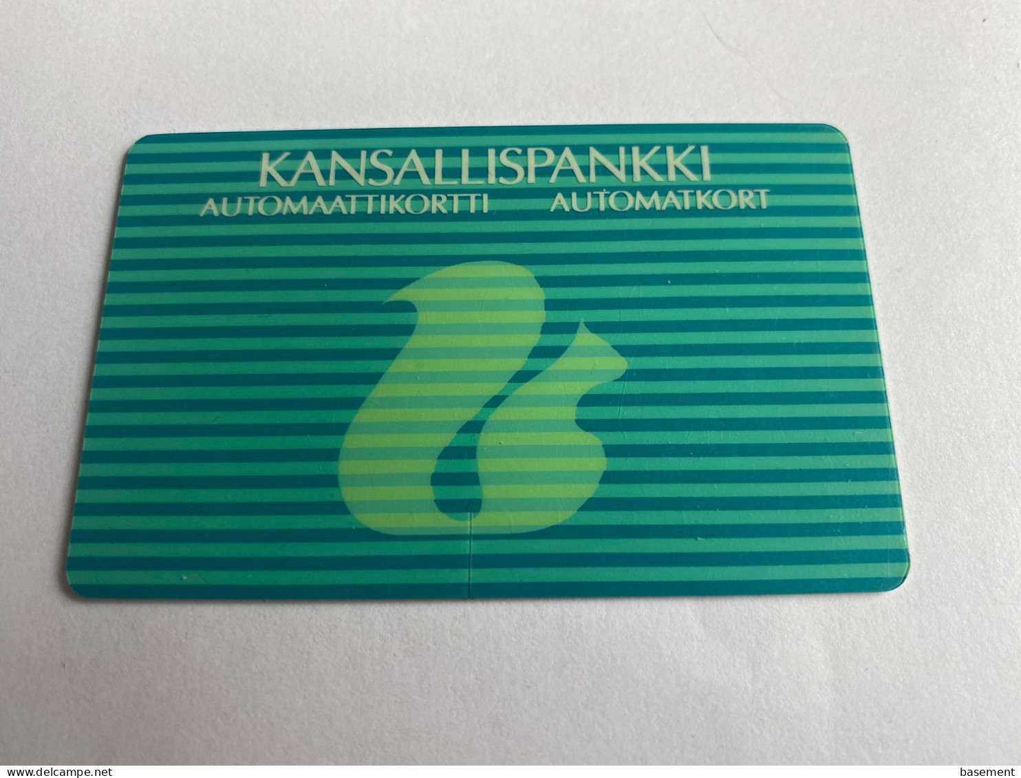 - 1 - Finland Older Bank Card Magnetic ( Small Crack Bottom ) - Tarjetas De Crédito (caducidad Min 10 Años)