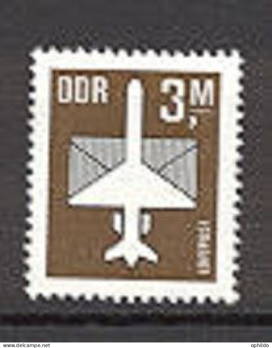 DDR     PA  13   * *  TB  Avion   Cote 4.25 Euro   - Nuovi