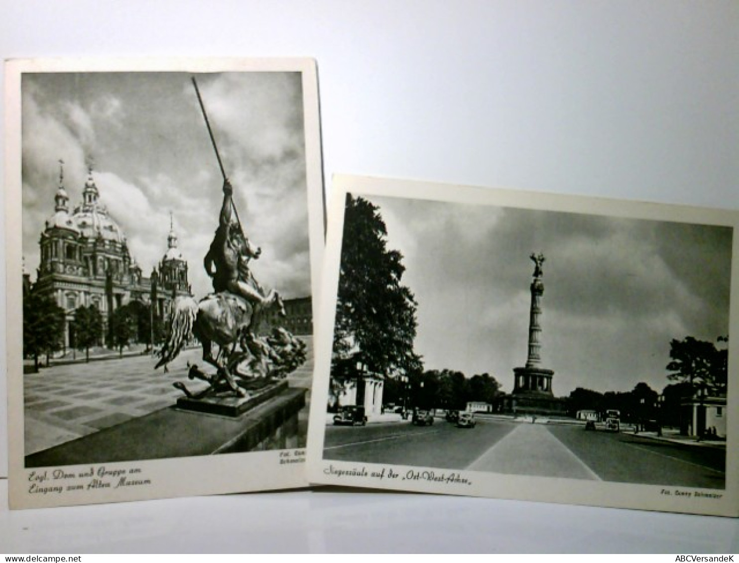 Berlin. 2 X Alte Ansichtskarte / Postkarte S/w, Ungel. Ca 40ger Jahre ?  1 X Evgl. Dom Und Gruppe Am Eingang Z - Autres & Non Classés