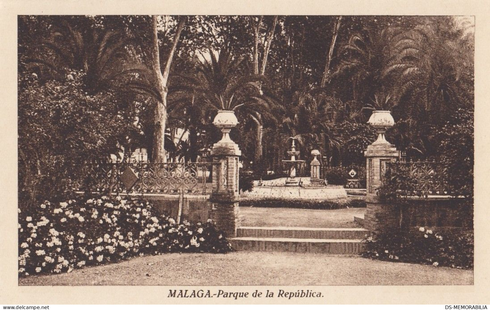 Malaga - Parque De La Republica - Málaga