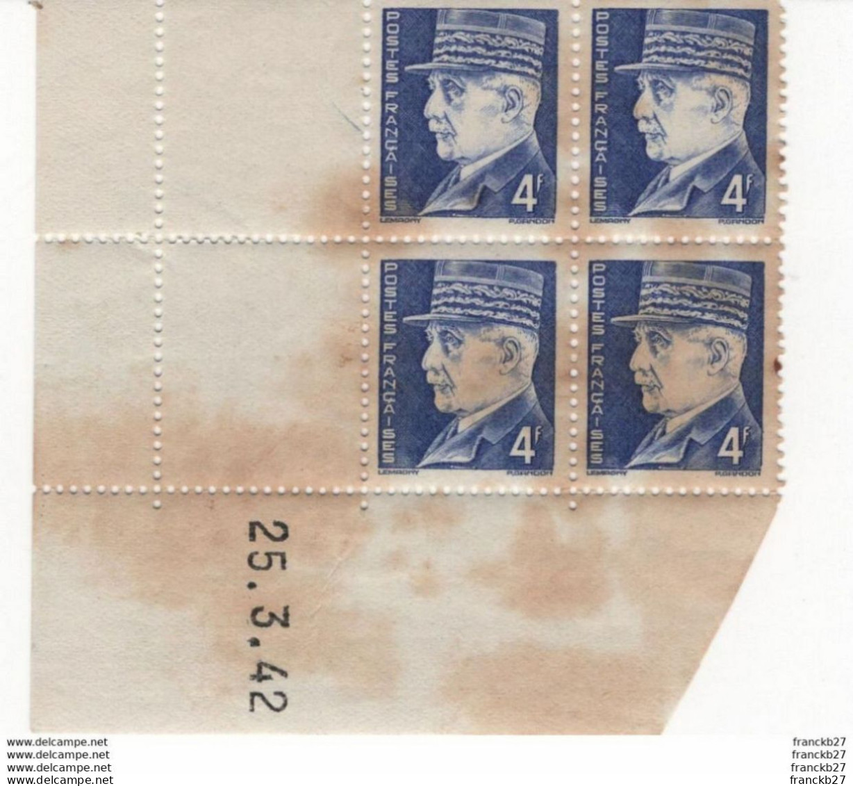 France - YT 522 - Philippe Pétain 4 F - Coin Daté De 1942 - - Unused Stamps