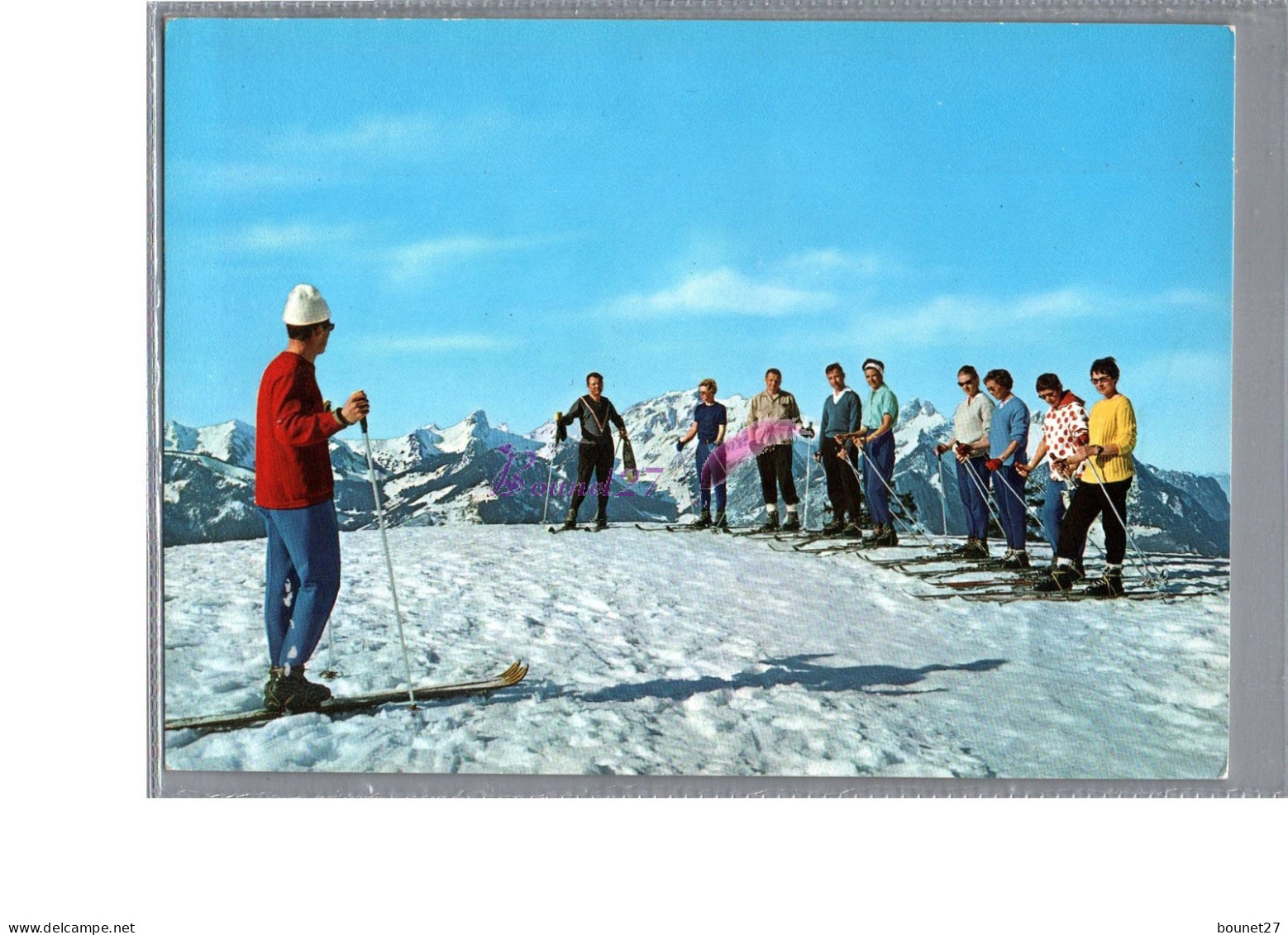 Théme Sport - Un Groupe De Skieur  Moniteur Hiver Neige Ski Homme Femme Carte Vierge  - Winter Sports