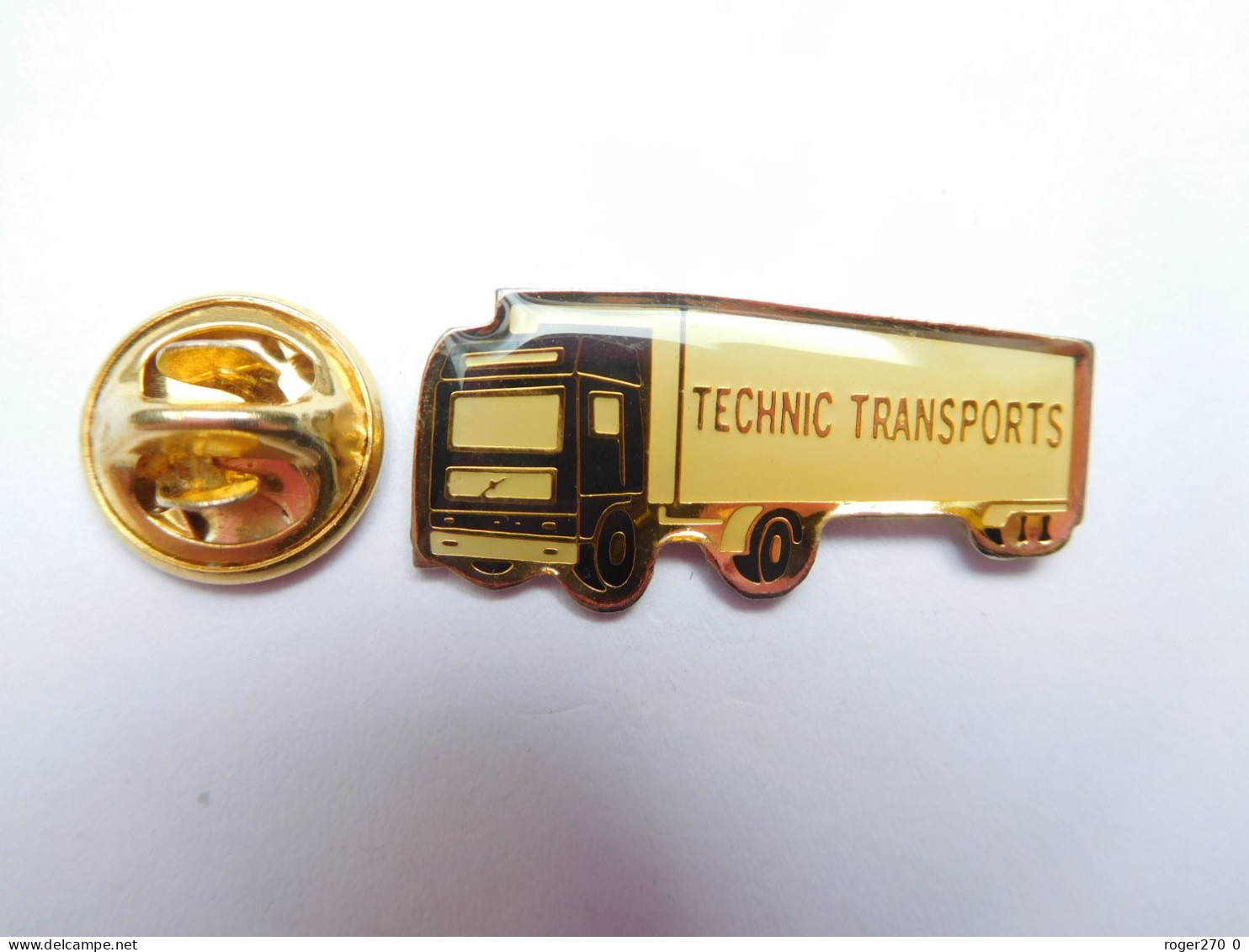 Beau Pin's , Transport Camion , Transports Technic Transport , Villeneuve Le Roi - Transportation