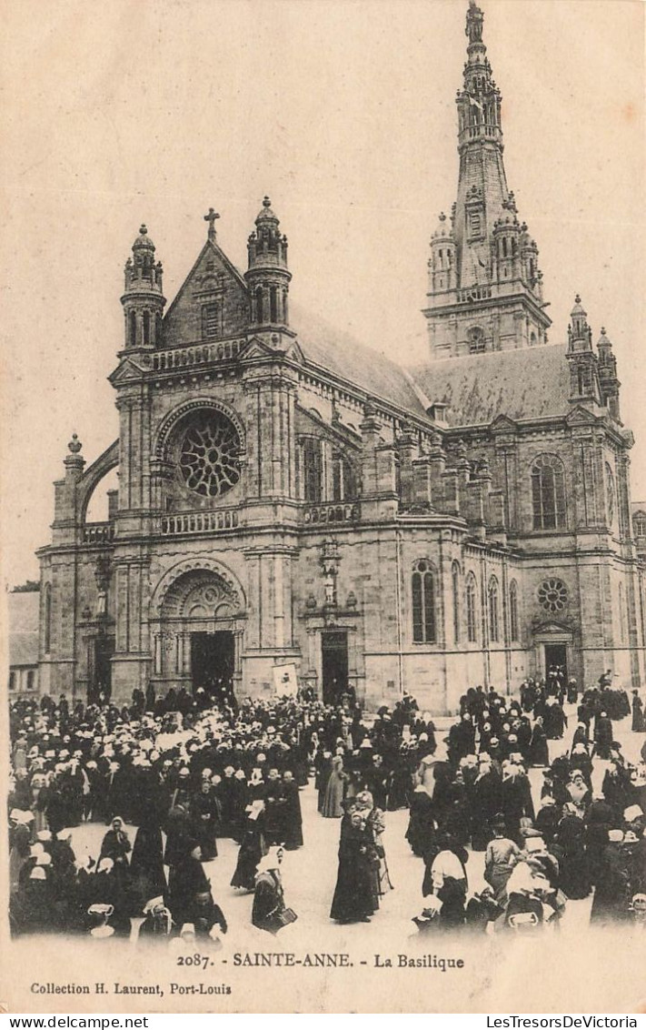 FRANCE - Ste Anne D'Auray - Vue Sur La Basilique - Vue Générale - Animé - à L'extérieure - Carte Postale Ancienne - Sainte Anne D'Auray