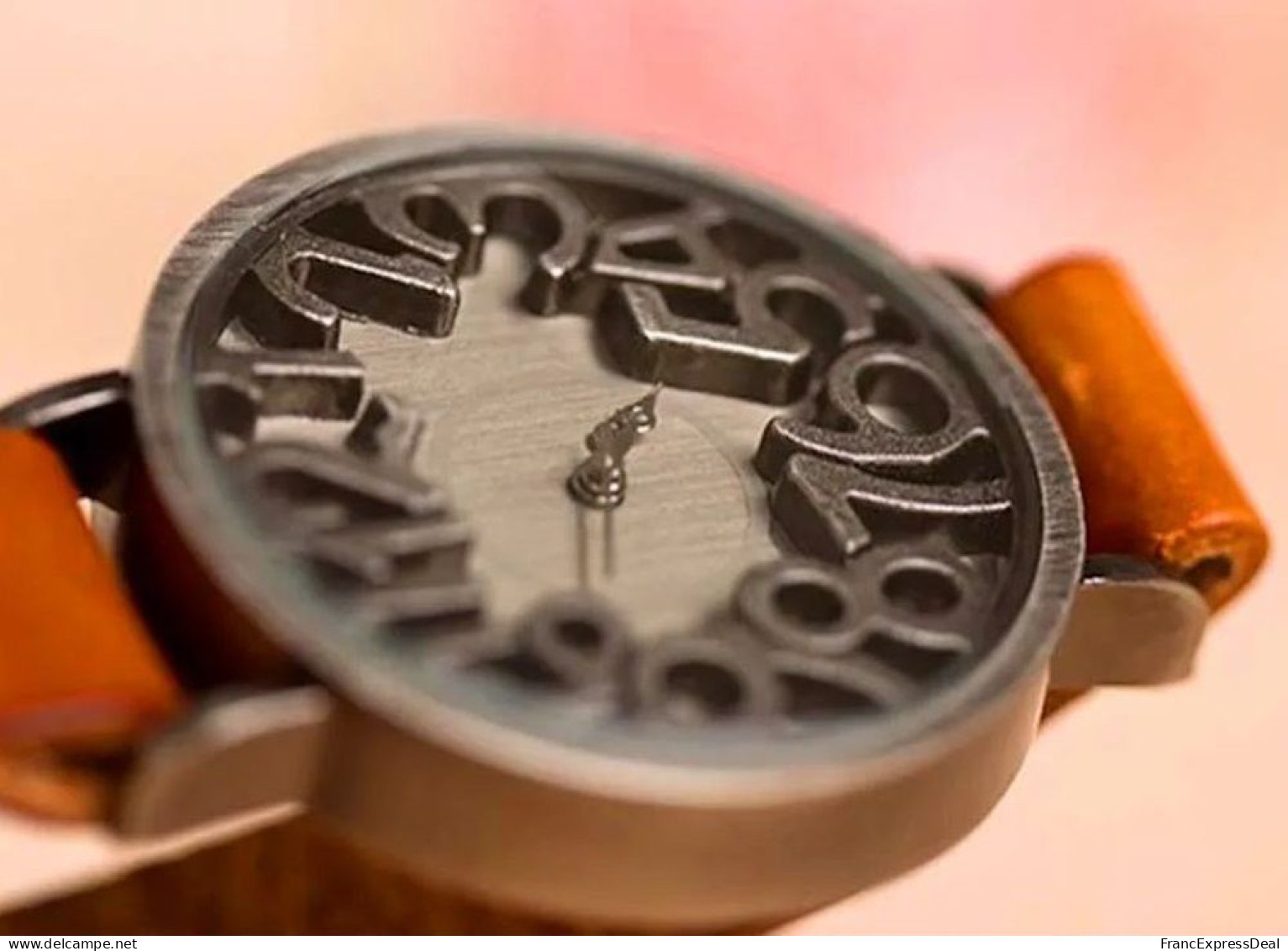 Montre à Quartz NEUVE - Modèle Femme Gros Chiffres En Relief - Moderne Uhren