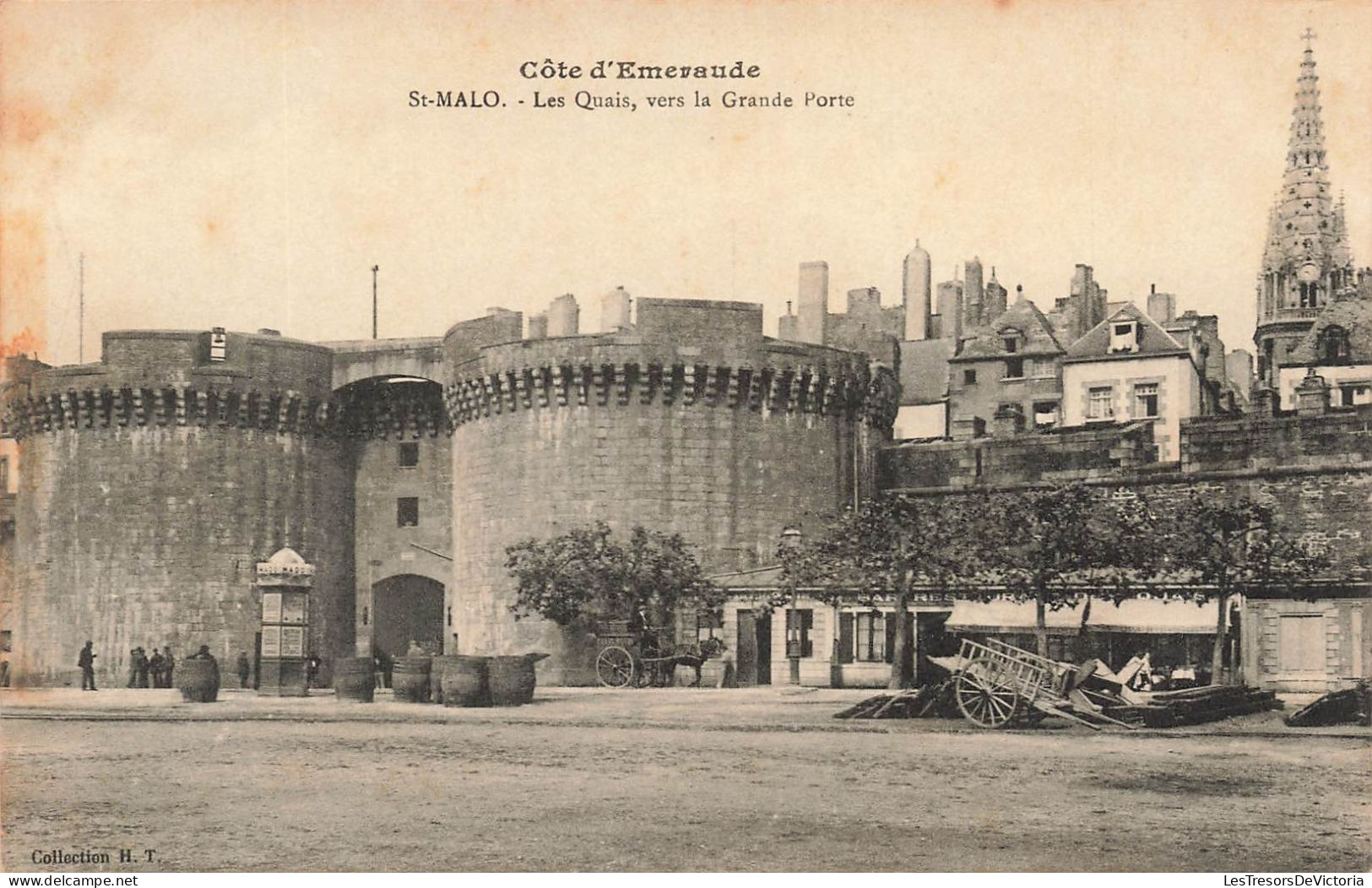 FRANCE - Côte D'Emeraude - St Malo - Les Quais Vers La Grande Porte - Animé - Vue Générale - Carte Postale Ancienne - Saint Malo