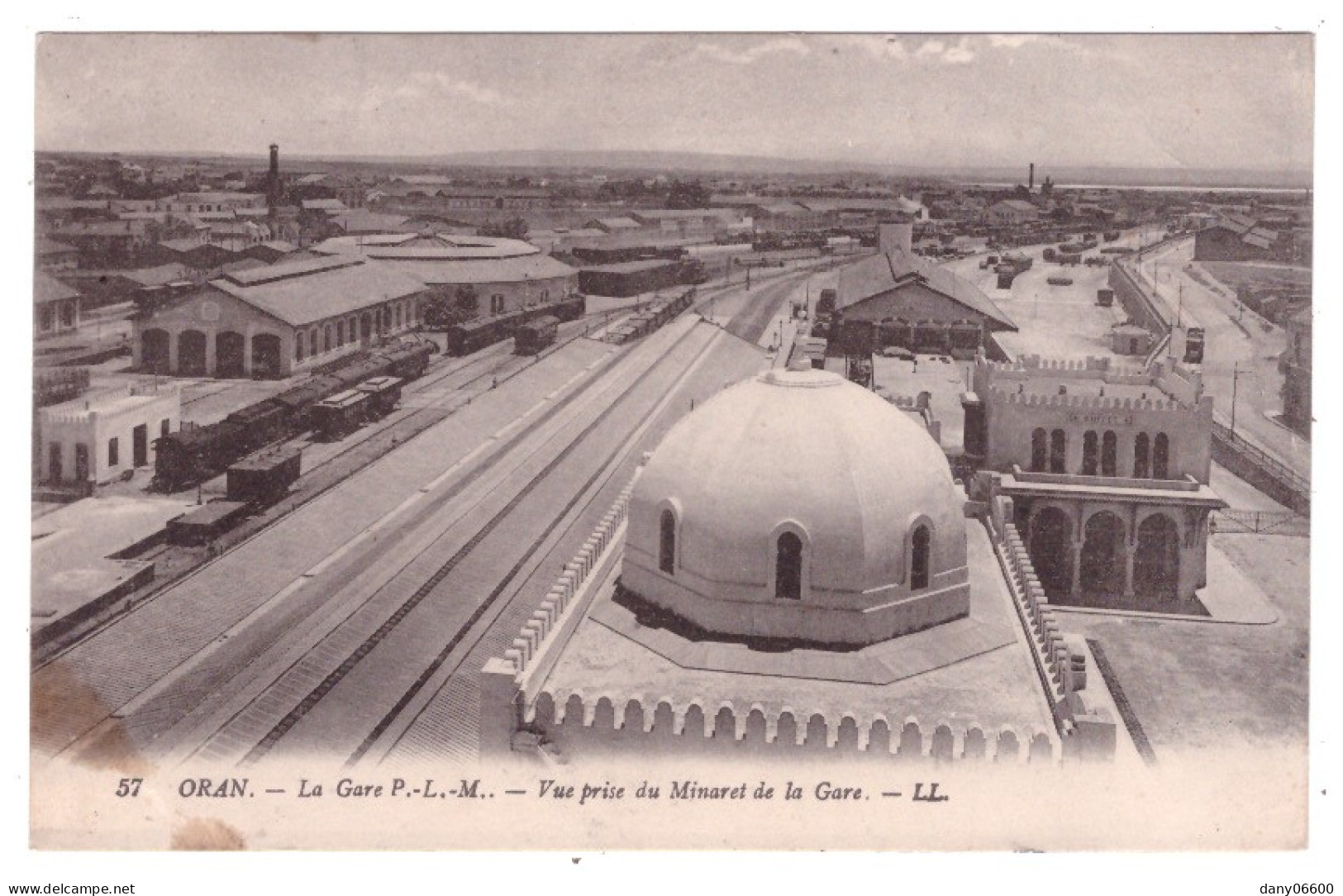 ALGERIE - ORAN - La Gare PLM  - Gares - Avec Trains