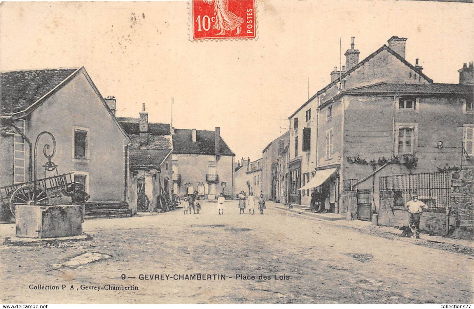 21-GEVREY-CHAMBERTIN- PLACE DES LOIS - Gevrey Chambertin