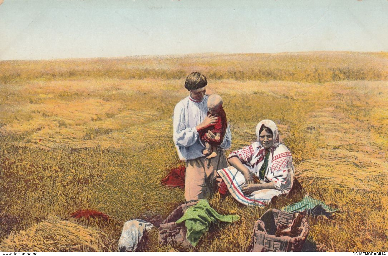 Ukraine - Village Couple Working On Field , Agriculture Ca.1910 - Ukraine