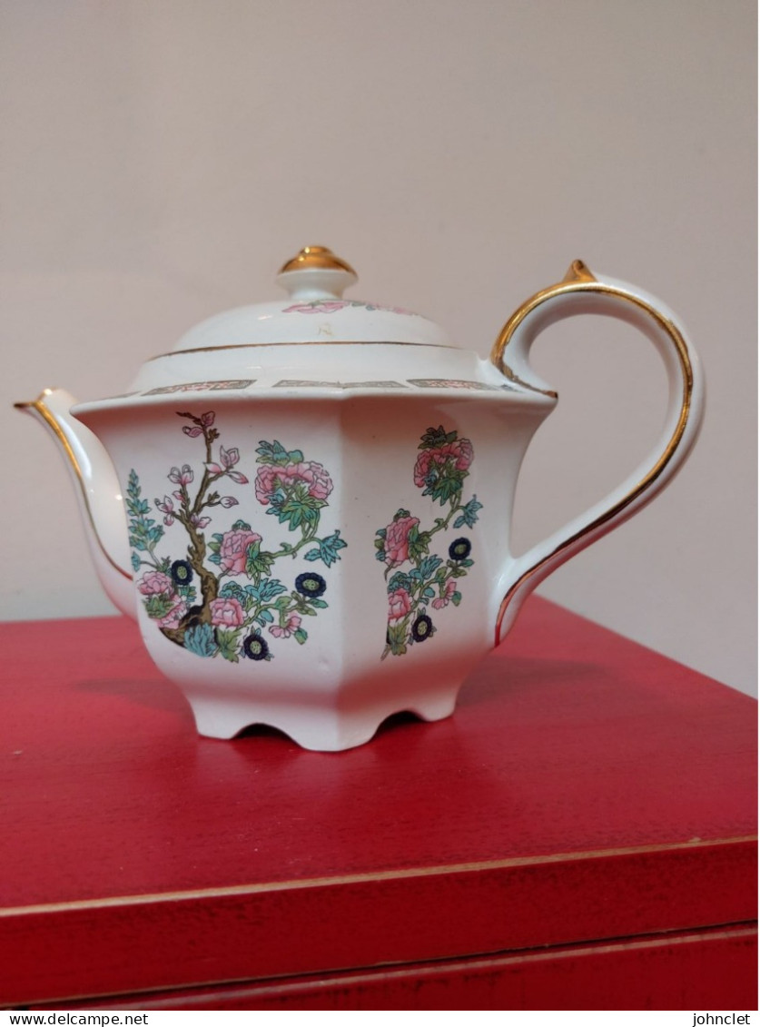 VINTAGE SADLER TEAPOT ASIAN FLORY IVORY - Sadler