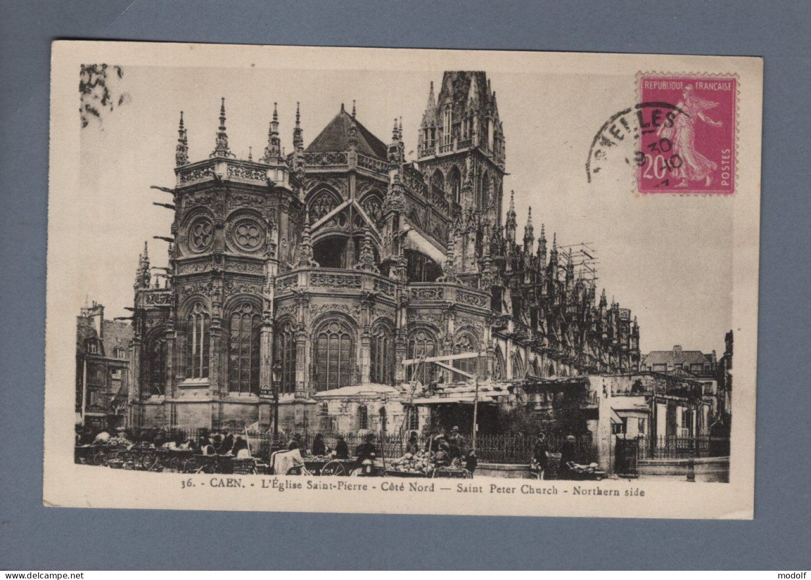 CPA - 14 - Caen - L'Eglise Saint-Pierre - Côté Nord - Animée - Circulée En 1933 - Caen