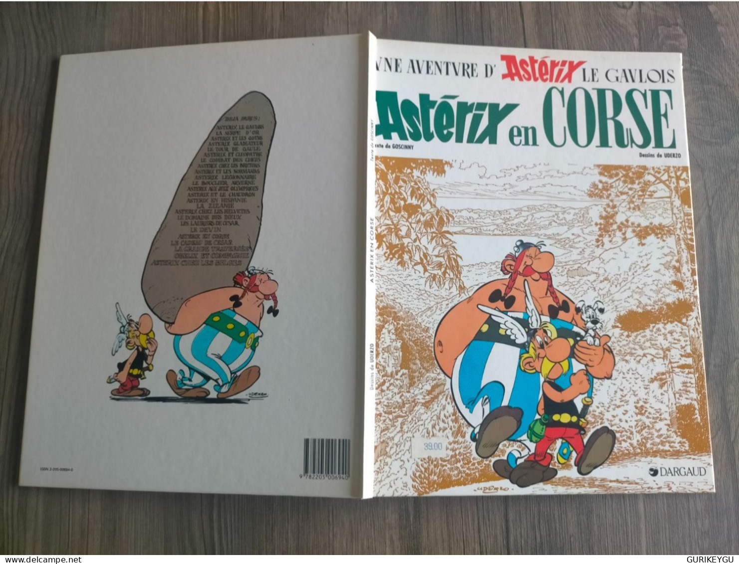 ASTERIX LE GAULOIS  EN CORSE - UDERZO -GOSCINNY 1986 DARGAUD EDITEUR En ETAT NEUF - Sonstige & Ohne Zuordnung