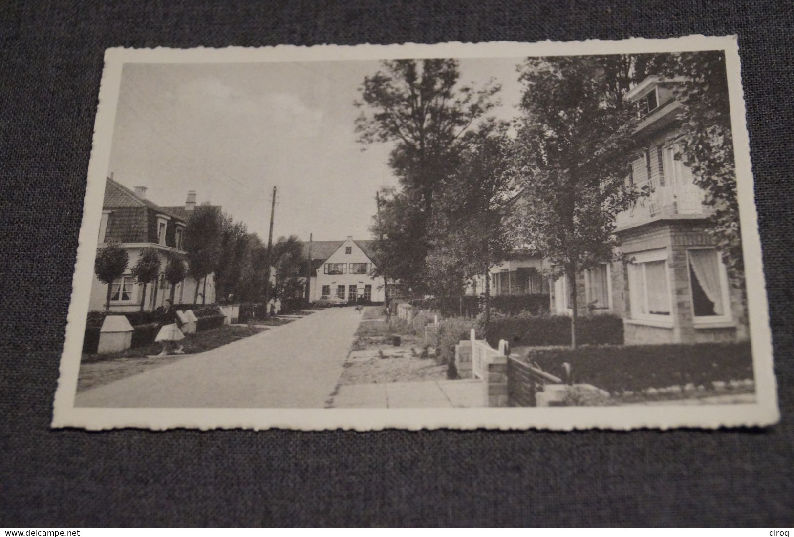 Coq Sur Mer, Avenue Peter Benoit, Belle Carte Ancienne Pour Collection - De Haan