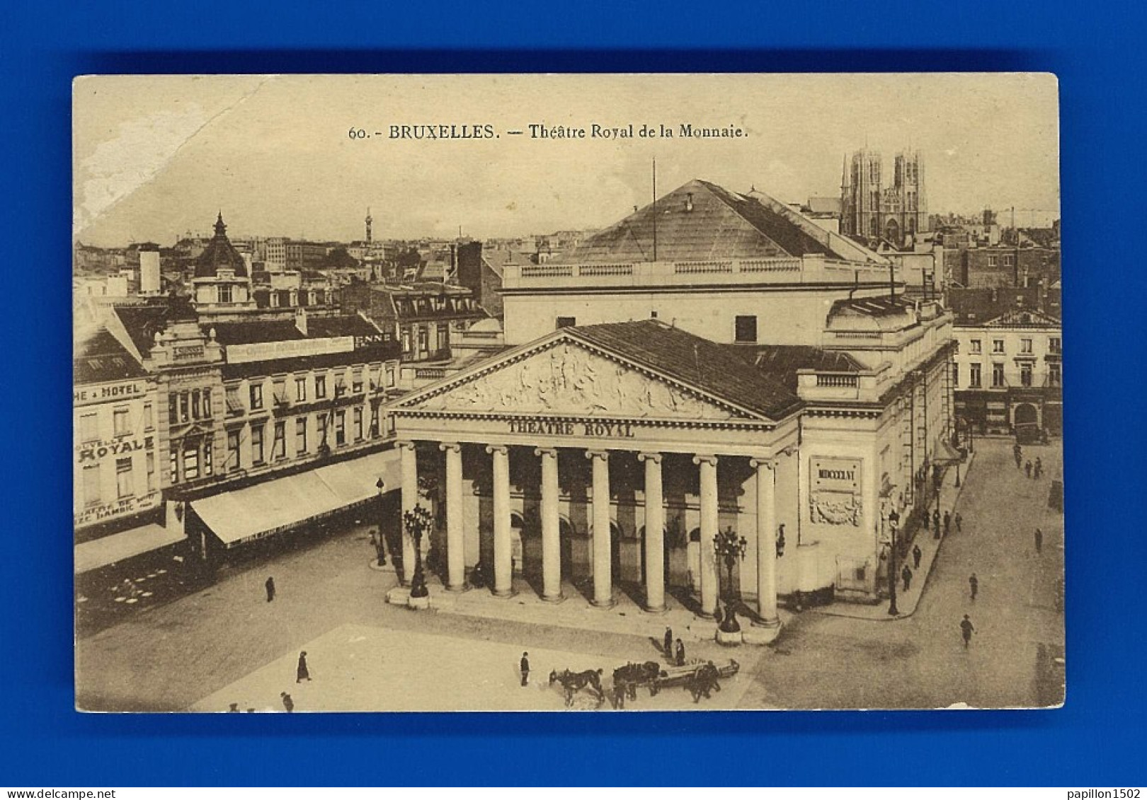 E-Belgique-71PH7  BRUXELLES, Le Théâtre Royal De La Monnaie, Animation, Cpa - Monuments, édifices