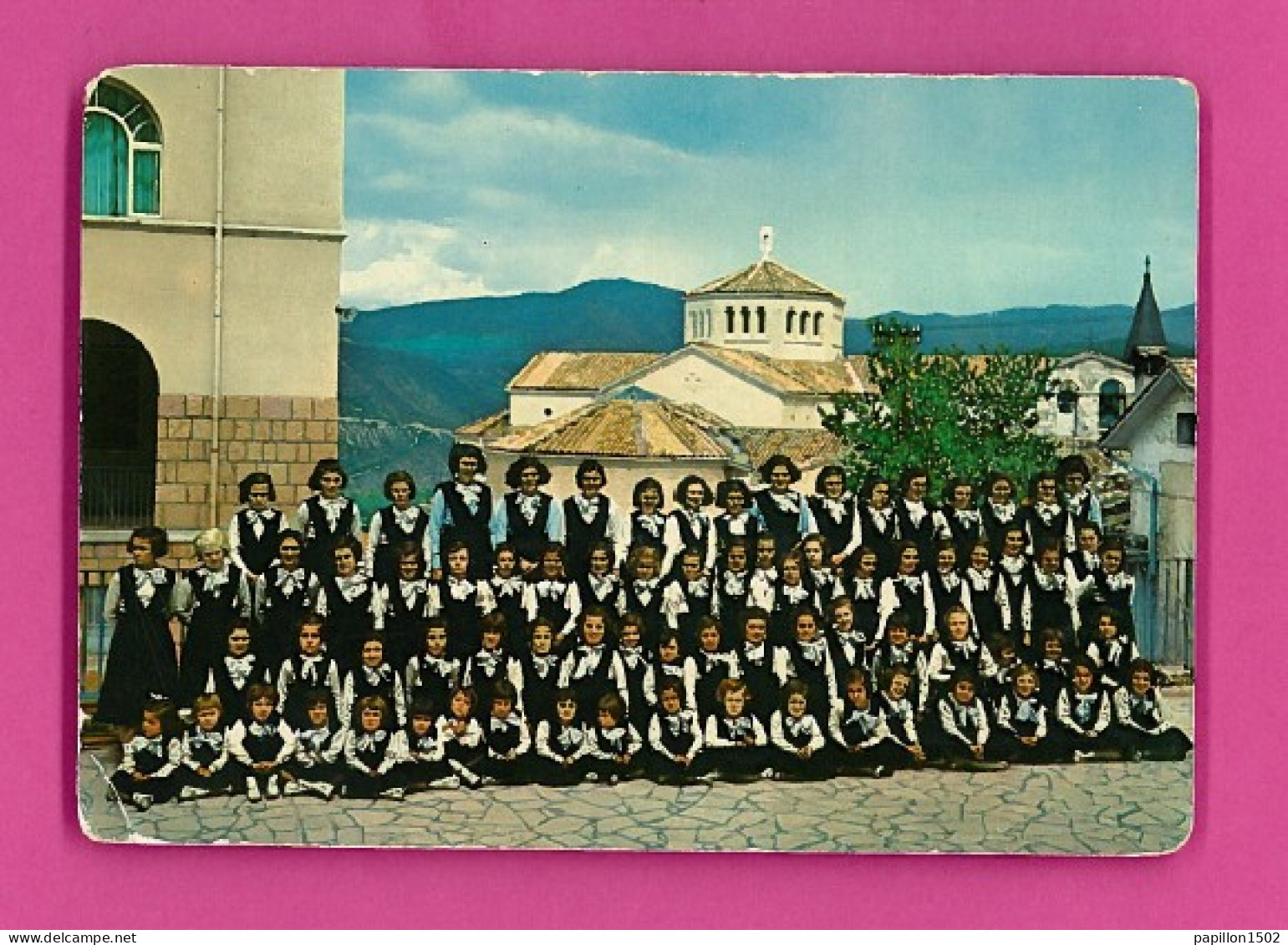 E-Italie-92P  CASCIA, Alveare Di S.Rita, Groupe De Chanteurs, Enfants - Perugia