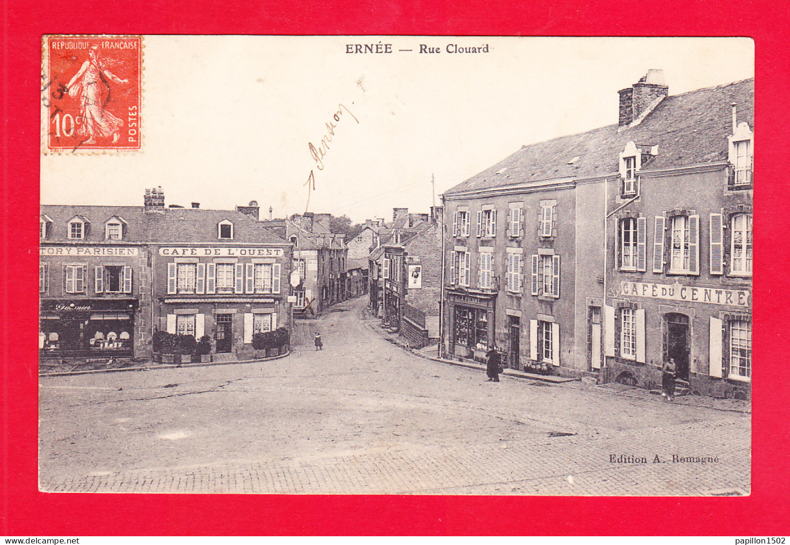 F-53-Ernee-26Ph63  La Rue Clouard, Café De L'ouest Et Café Du Centre, Cpa BE - Ernee