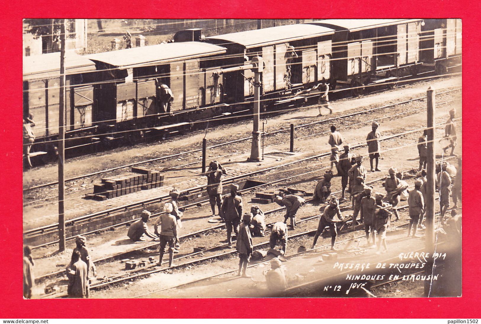 Guerre-14-18-(357)A74  Carte Photo, Passage De Troupes Hindoues En Limousin, Le Train, Cpa  - Guerre 1914-18