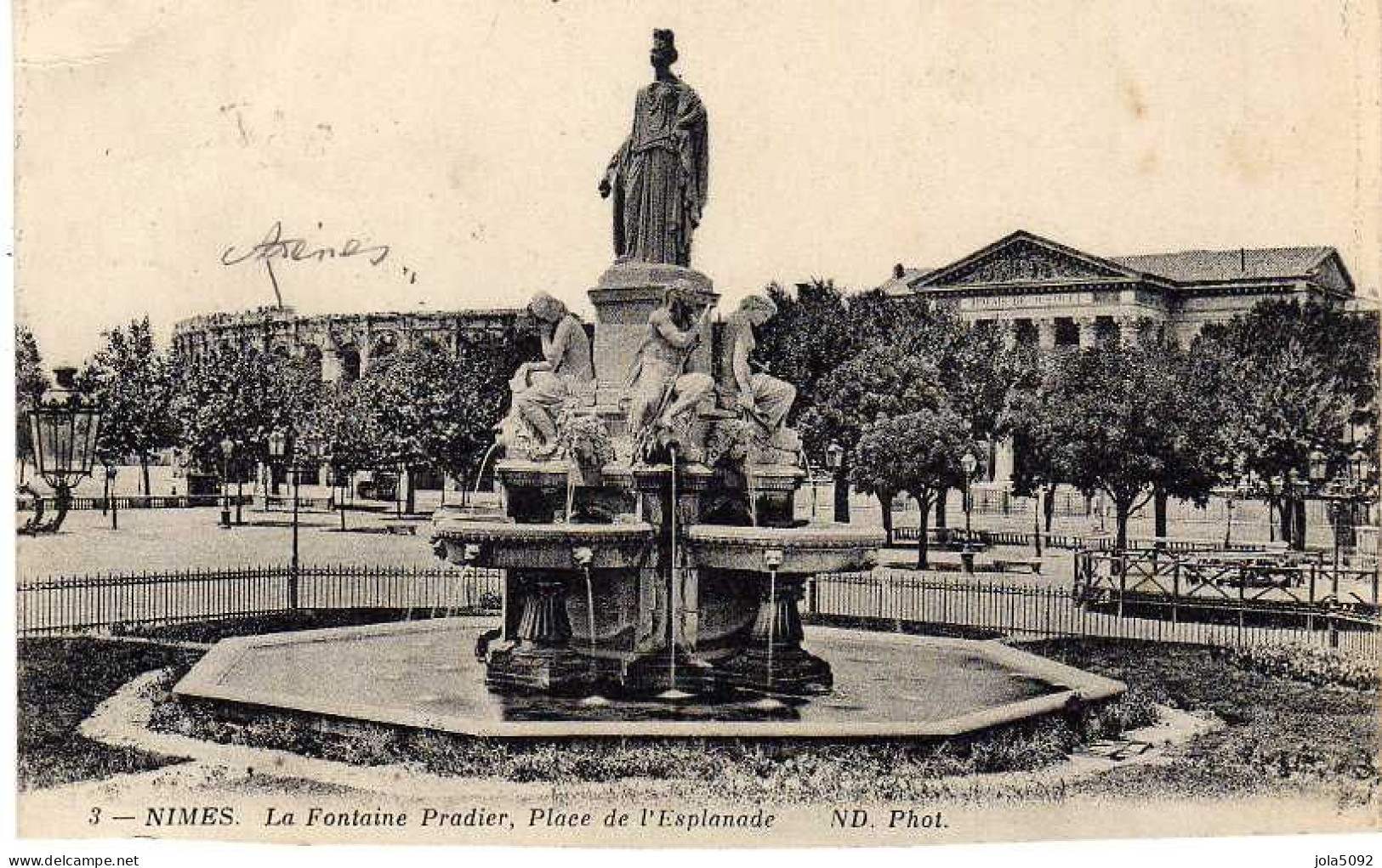 30 - NÎMES - La Fontaine Pradier Place De L'Esplanade - Nîmes