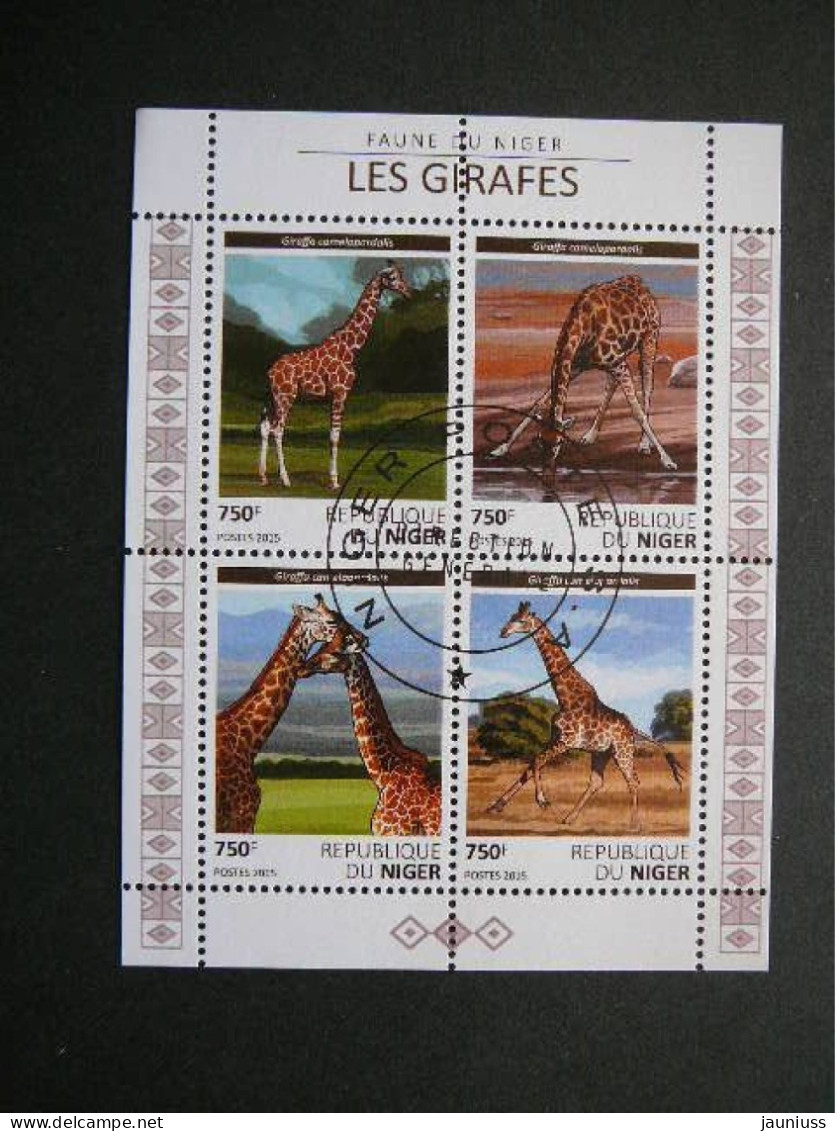 Giraffes Giraffen Girafes # Niger 2015 Used S/s #826 Mammals Animals - Giraffes